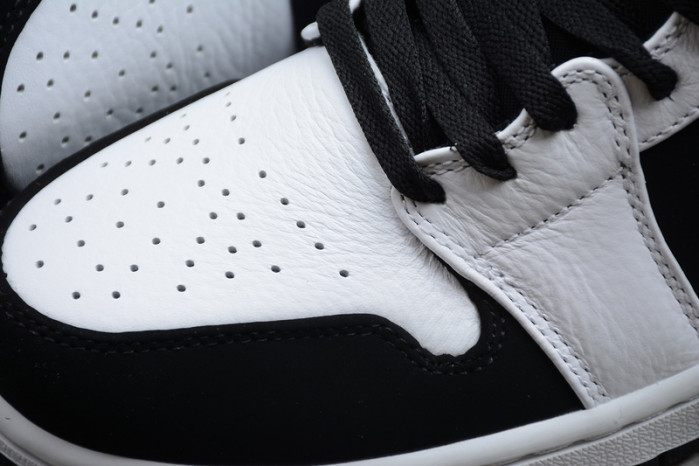 Air Jordan 1 Retro Mid 
