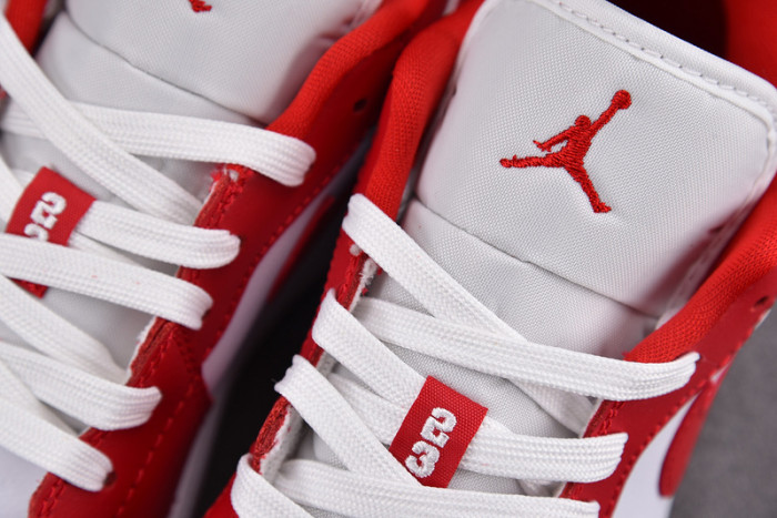 Air Jordan 1 Low GS 