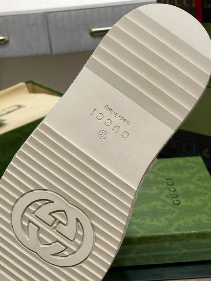 G*u*i* sandal 167