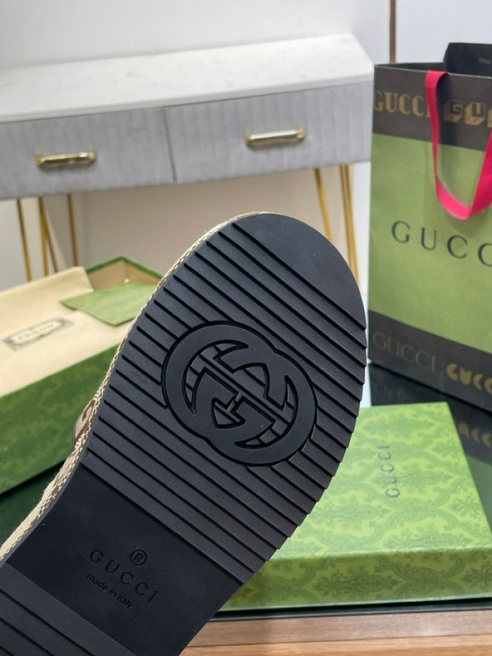 G*u*i* sandal 169