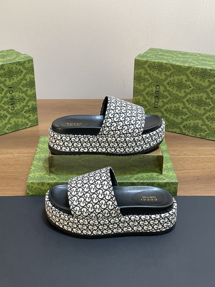 G*u*i* sandal 180