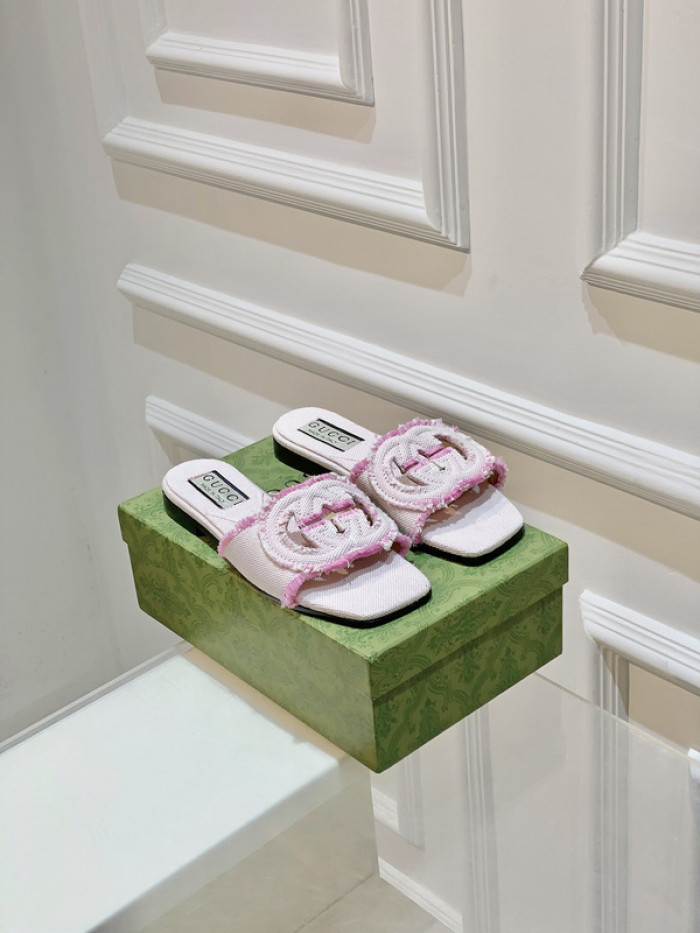 G*u*i* sandal 207