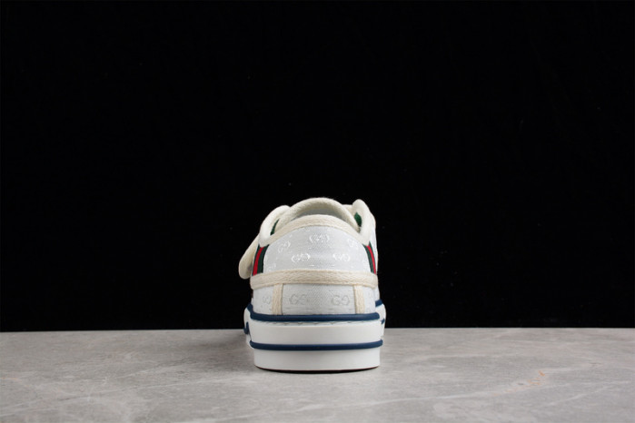 G*u*i* trainer sneaker 81