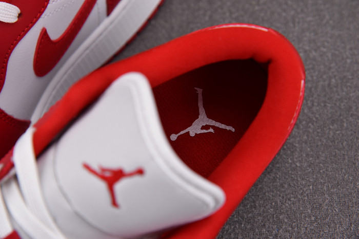 Air Jordan 1 Low GS 
