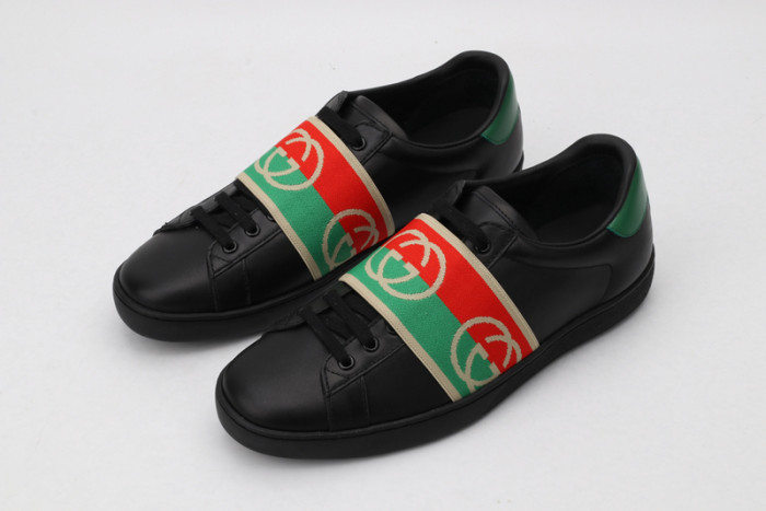 G*u*i* trainer sneaker63