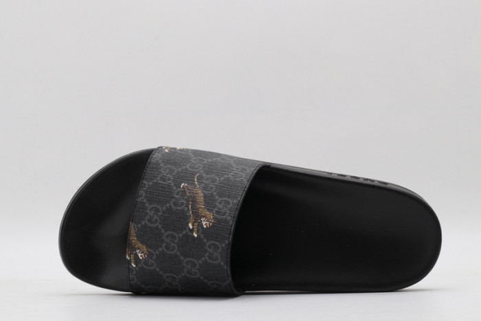 G*u*i* sandal52