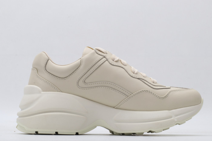 G*u*i* trainer sneaker10