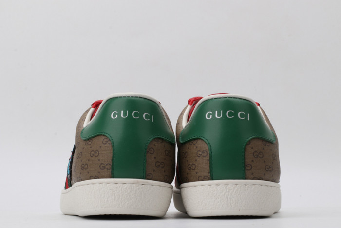 G*u*i* trainer sneaker64